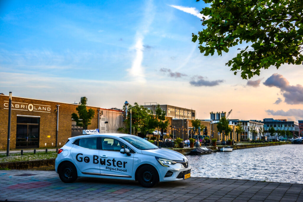 Go Buster Rijschool | Leidschendam Rijlessen